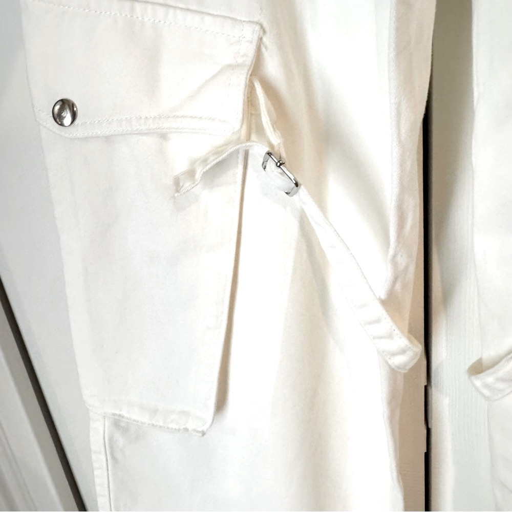 Pull & Bear Baggy Cream Wide Leg Cargo Pants Edgy Strap Detail NWT Medium - Picture 3 of 9